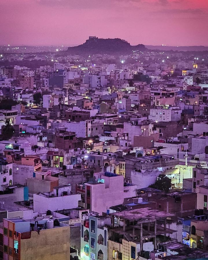 Bridge Service Apartment Hyderabad Esterno foto